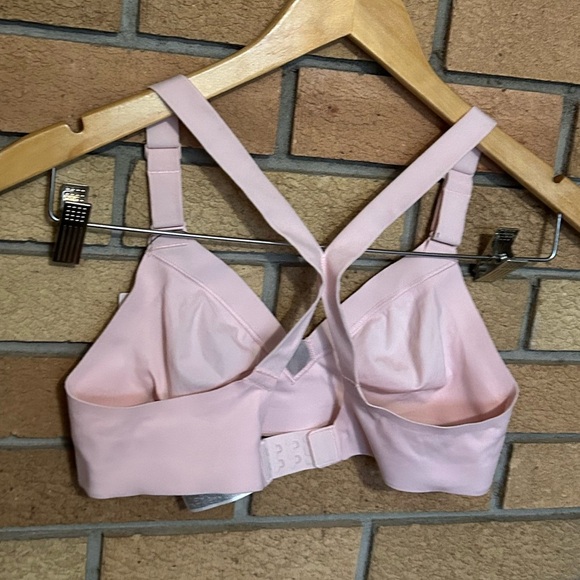 NWT Calvin Klein Effortless Motion Unlined Triangle Bra Pink Size Small - Picture 5 of 6